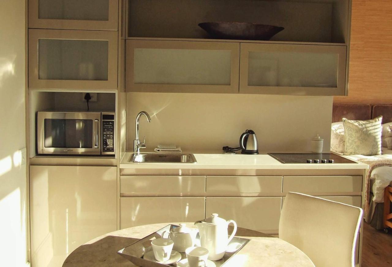 210 Gallery Luxury Studio Apartment Knysna Extérieur photo
