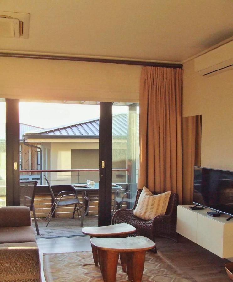 210 Gallery Luxury Studio Apartment Knysna Extérieur photo